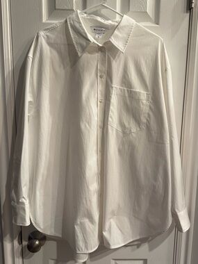 NWT Athleta Women’s Classic White Button-Up Shirt